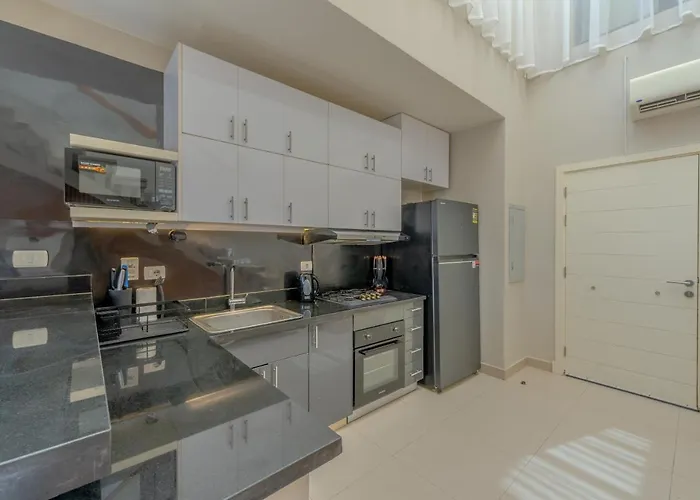 Villa Breezy Lagoonfront Escape 3br With Private Heated Pool & Lagoon Access I Tawila El Gouna