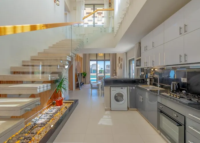 Breezy Lagoonfront Escape 3br With Private Heated Pool & Lagoon Access I Tawila El Gouna Villa