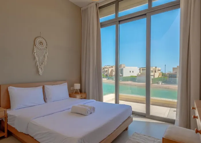 Breezy Lagoonfront Escape 3br With Private Heated Pool & Lagoon Access I Tawila El Gouna