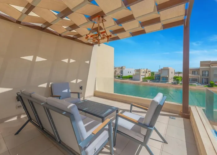 Breezy Lagoonfront Escape 3br With Private Heated Pool & Lagoon Access I Tawila El Gouna *