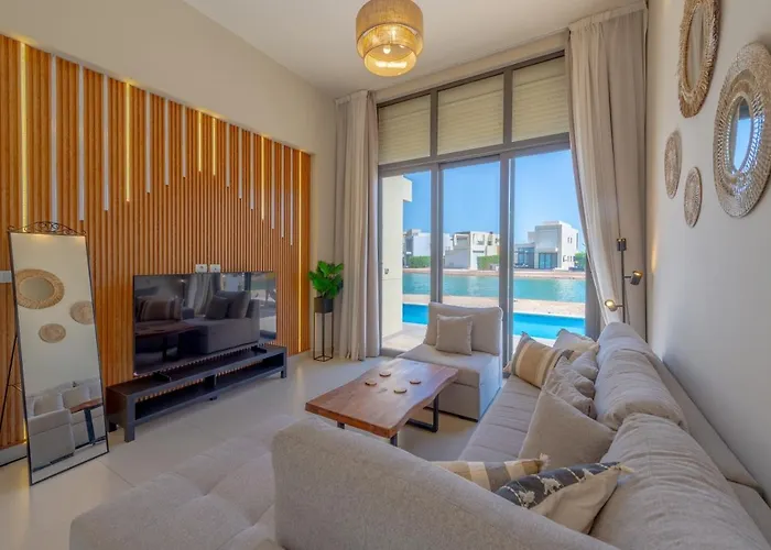 Villa Breezy Lagoonfront Escape 3br With Private Heated Pool & Lagoon Access I Tawila El Gouna