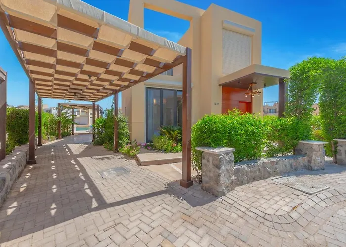 Breezy Lagoonfront Escape 3br With Private Heated Pool & Lagoon Access I Tawila El Gouna Villa Hurghada